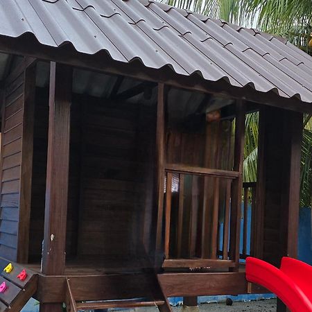 Casa Tiga Homestay Besut Kampung Kuala Besut Luaran gambar