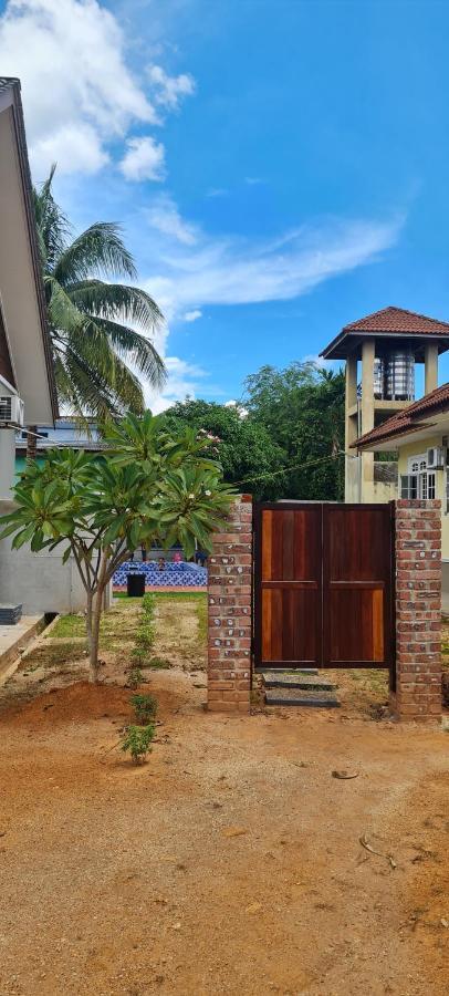 Casa Tiga Homestay Besut Kampung Kuala Besut Luaran gambar