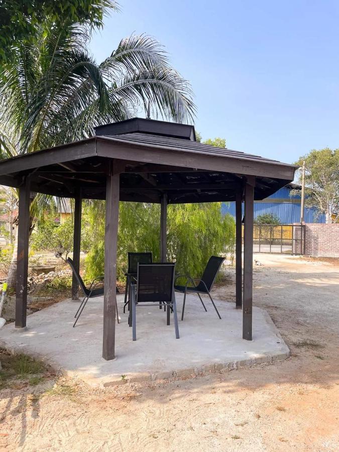 Casa Tiga Homestay Besut Kampung Kuala Besut Luaran gambar