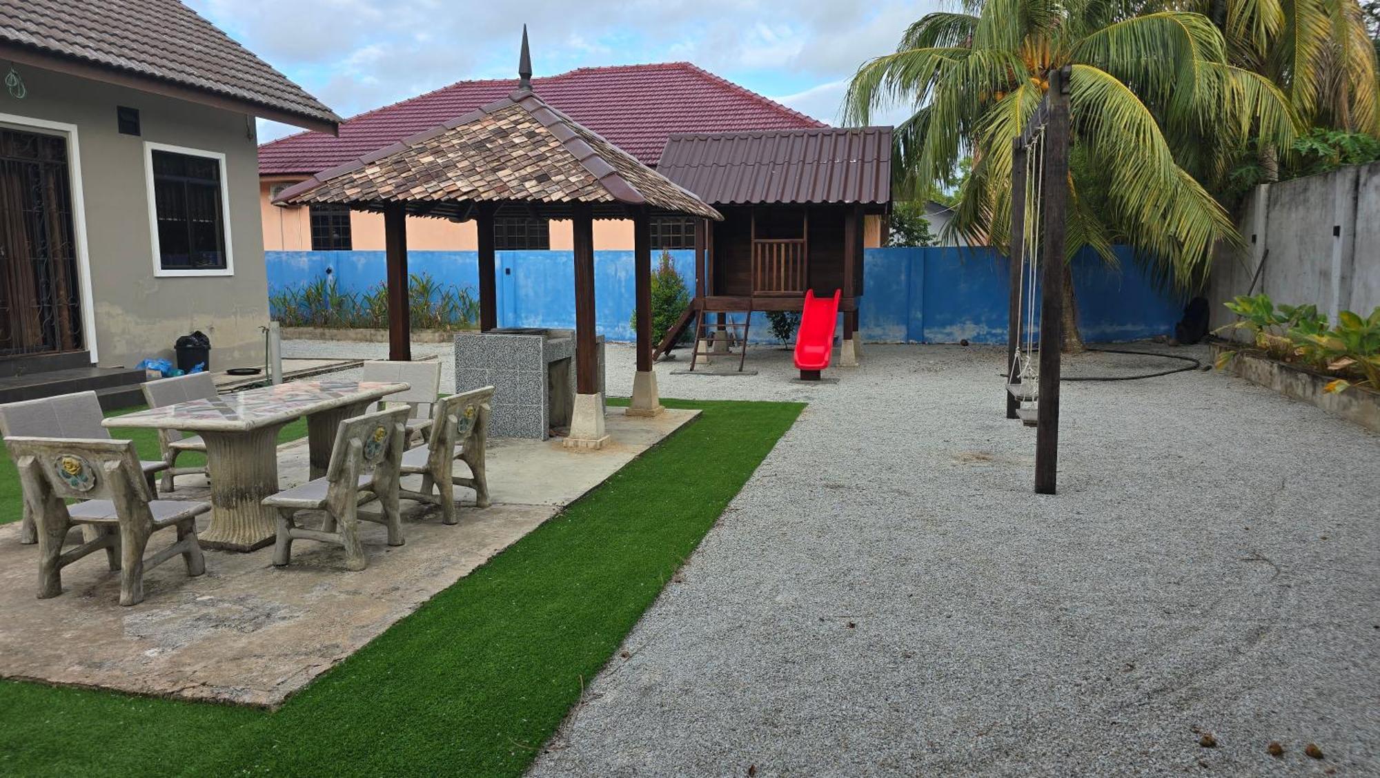 Casa Tiga Homestay Besut Kampung Kuala Besut Luaran gambar