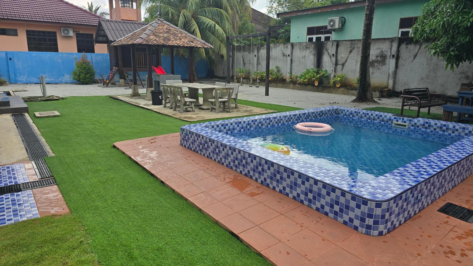 Casa Tiga Homestay Besut Kampung Kuala Besut Luaran gambar