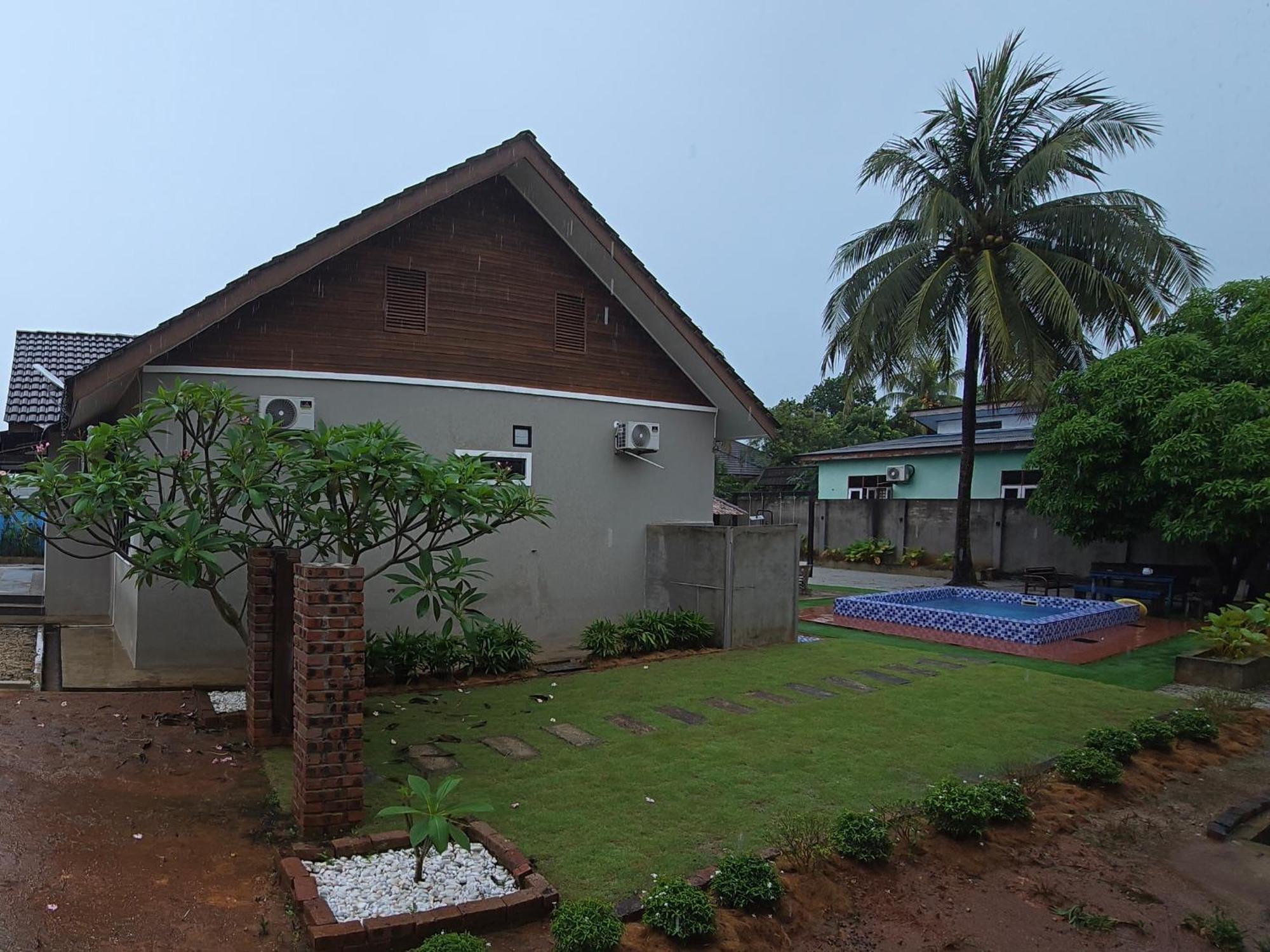 Casa Tiga Homestay Besut Kampung Kuala Besut Luaran gambar