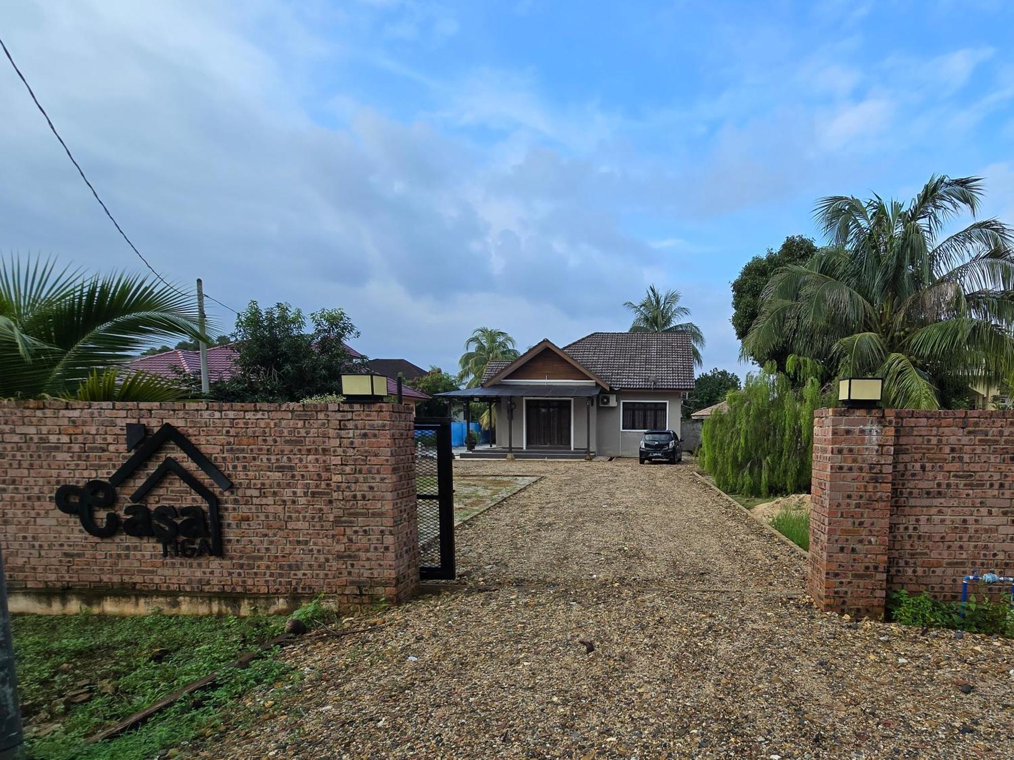 Casa Tiga Homestay Besut Kampung Kuala Besut Luaran gambar
